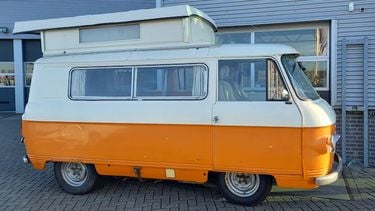 Deze betaalbare tweedehands camper is beroemd door Keith Richards.